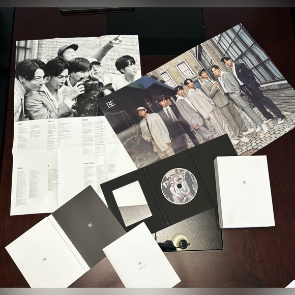 BTS LOVERS!!! LIMITED EDITION - BTS Deluxe Edition Album - Picture 7 of 11